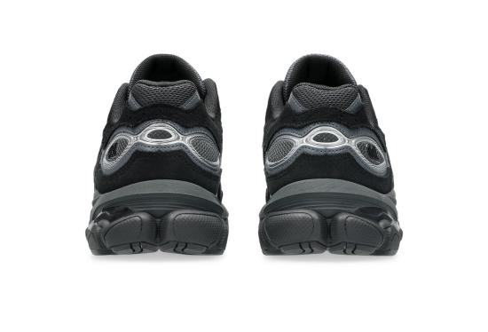 26FW 아식스 스니커즈 1203A895 022 Black - ASICS