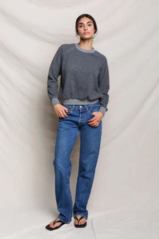  퍼펙트 화이트 티 스웨터 지기 리버스 플리스 크루넥 스웨트셔츠 - PERFECT WHITE TEE