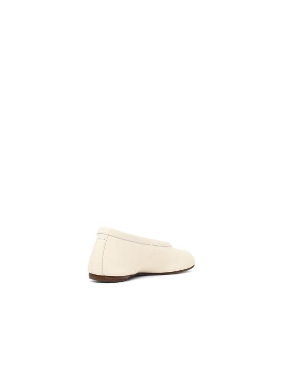 26FW 마르지엘라 플랫 슈즈 S58WZ0130 P8193T1003 White - MAISON MARGIELA