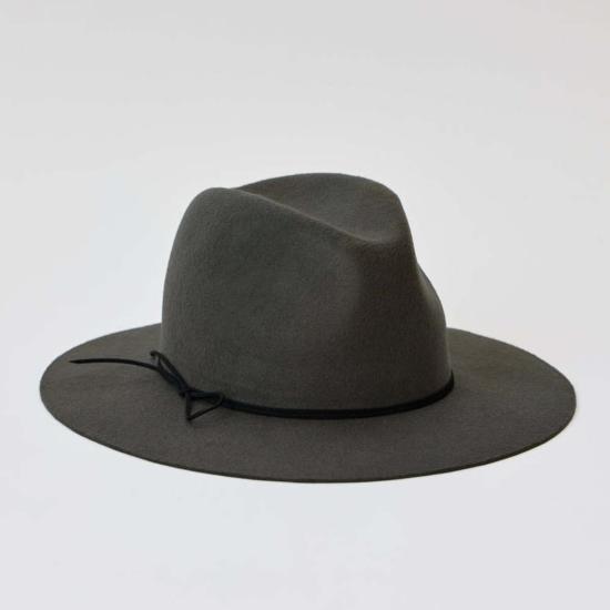  Hat Attack 버킷햇 햇 어택 아멜리아 스웨이드 타이즈 햇
