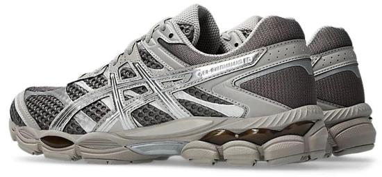 26FW 아식스 스니커즈 1203A733201 TAUPE - ASICS