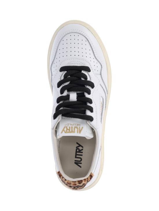 26FW 오트리 메달리스트 로우 레더 스니커즈 AULW OC02 White - AUTRY