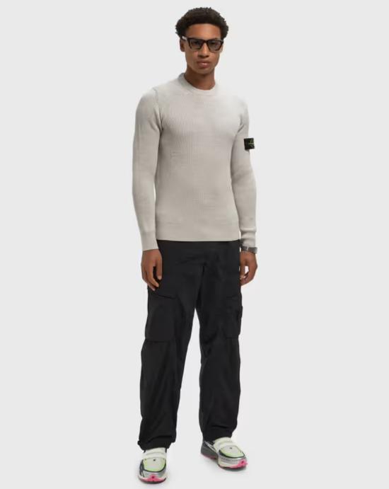  스톤 아일랜드 리브드 니트 로고 패치 스웨터 L2S155100053 S00C2V0M95 GREY - STONE ISLAND