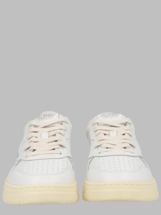 26FW 오트리 메달리스트 로우 스니커즈 AULM LL12 WHITE