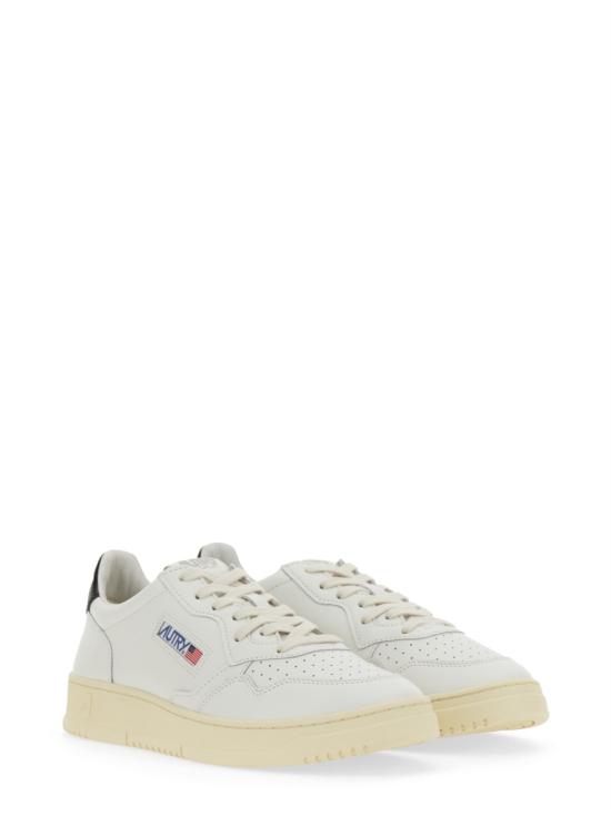 26FW 오트리 메달리스트 로우 스니커즈 AULM LL22 WHITE - AUTRY
