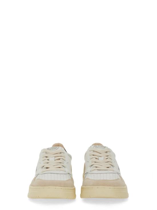 26FW 오트리 메달리스트 로우 스니커즈 AULM LS21 WHITE - AUTRY