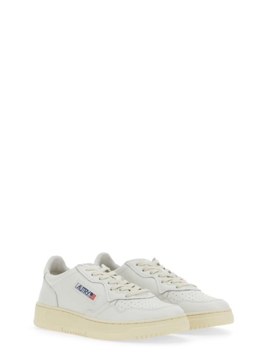 26FW 오트리 메달리스트 로우 스니커즈 AULM LL15 WHITE - AUTRY