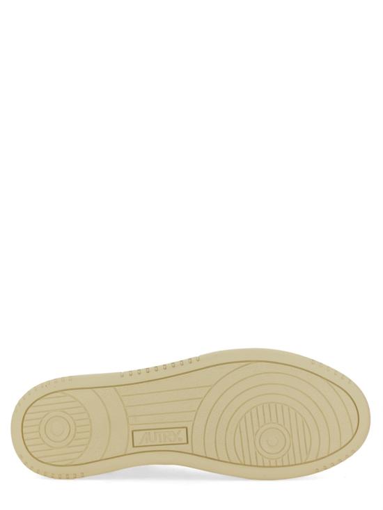 26FW 오트리 메달리스트 로우 스니커즈 AULM LS28 WHITE - AUTRY