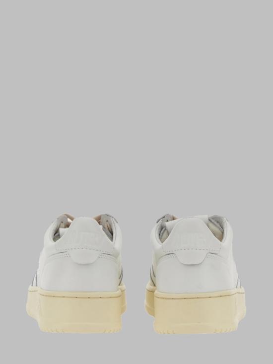 26FW 오트리 메달리스트 로우 레더 스니커즈 AULW LL15 WHITE