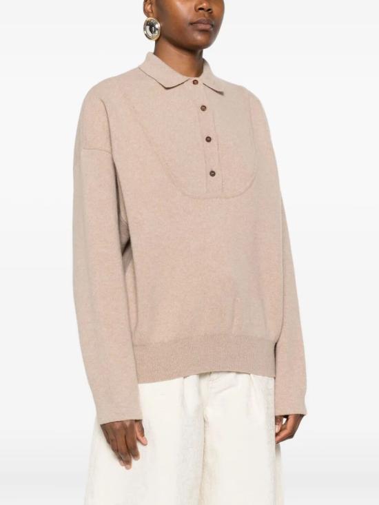 25FW 자크뮈스 폴로 티셔츠 25HSWW00623AK00276150 Beige - JACQUEMUS