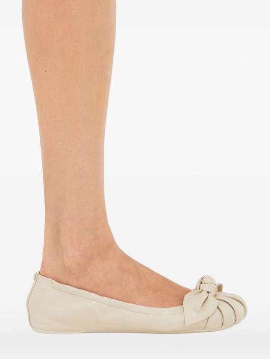 26SS 살바토레 페라가모 플랫 슈즈 01L120791175MASCARPONE Beige - SALVATORE FERRAGAMO