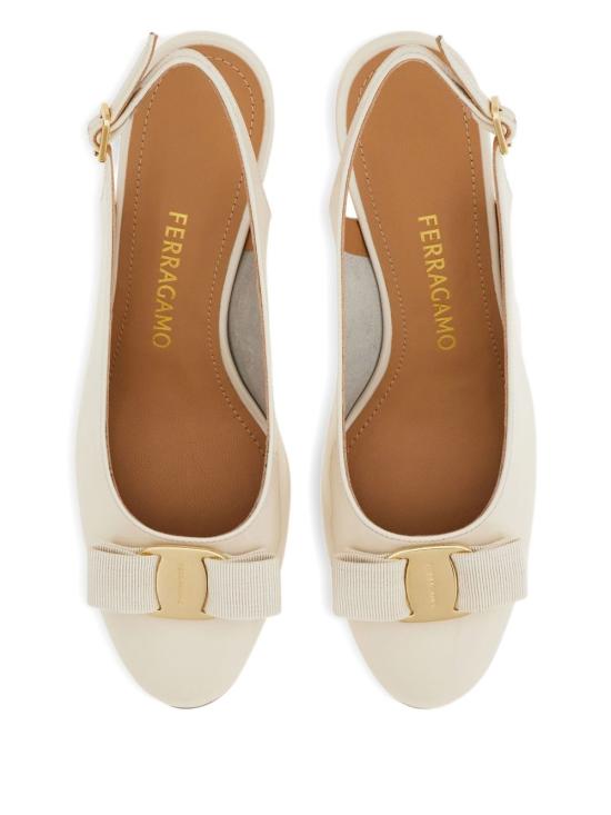 26SS 살바토레 페라가모 힐/펌프스 01L130790740MASCARPONE Beige - SALVATORE FERRAGAMO