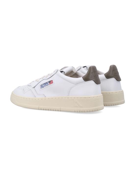 26FW 오트리 메달리스트 로우 스니커즈 AULMLL28WC White - AUTRY