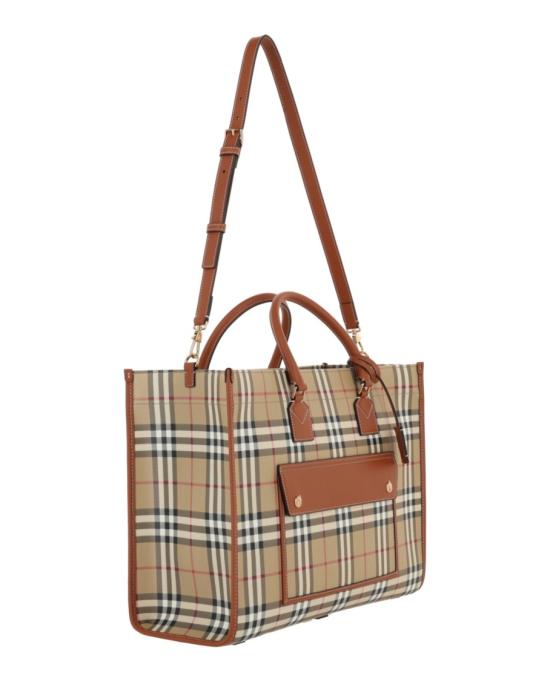  버버리 미디움 프레야 토트백 버버리 8097568 20638 NS Neutrals - BURBERRY