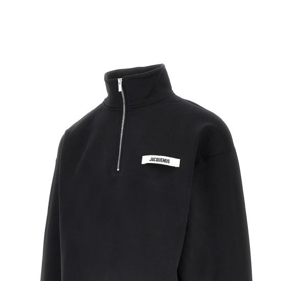 26FW 자크뮈스 하프 집업 스웨트 셔츠 SSM00313AJ00174 Black - JACQUEMUS