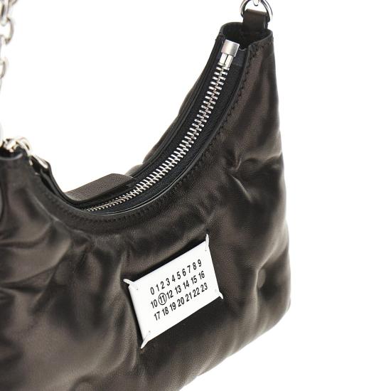 26SS 마르지엘라 글램 슬램 호보백 마이크로 SB1WG0021P4300 Black - MAISON MARGIELA