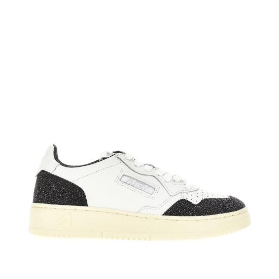 26SS 오트리 메달리스트 로우 레더 스니커즈 AULWPK03 White