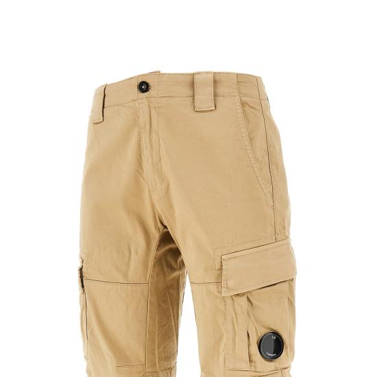 26SS 씨피 컴퍼니 스트레치 사틴 카고 렌즈 쇼츠 도브 20CMBE746A005694G Beige - C.P. COMPANY
