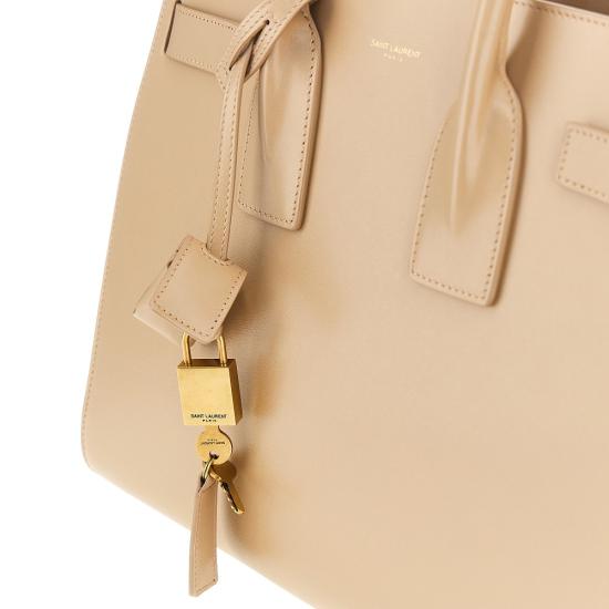 26SS 생로랑 스무스 레더 클래식 삭 드 주르 스몰 37829902G9W Beige - SAINT LAURENT