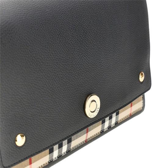 26FW 버버리 노트 크로스백 8117037 Black - BURBERRY