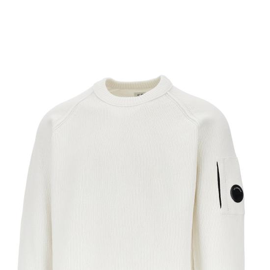 26FW 씨피 컴퍼니 스웨터 21CMKN196A005558G White - C.P. COMPANY