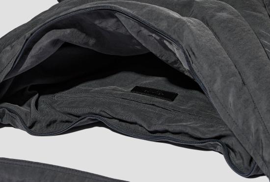 26FW 르메르 숄더백 중간 정도의 부드러운 사냥  - 발수 나일론 캔버스 BG0074 LF1330 회색 - LEMAIRE