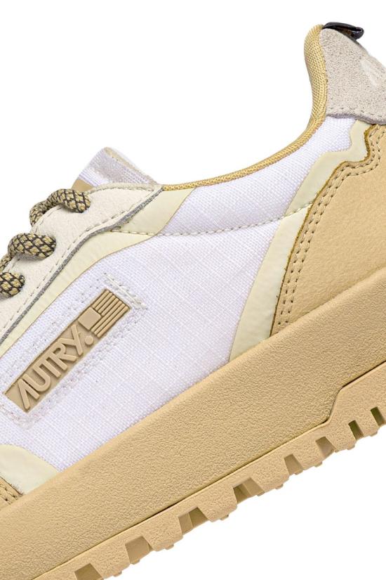 25FW 오트리 WILDPACE 로우 스니커즈 코듀라 앤 가죽 LDLW RU02WHT ALMO White - AUTRY