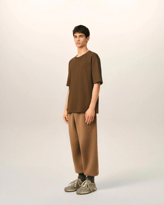 아미 화이트 코튼 드 하트 엠보스 티셔츠 UTS357 726 2221 CHOCOLATE BROWN - AMI