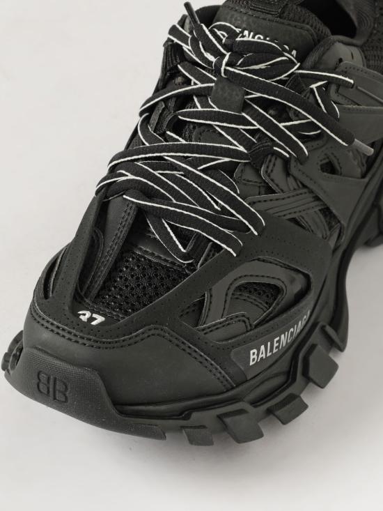 26FW 발렌시아가 트랙 스니커즈 542436W1GB1 1000 Black - BALENCIAGA