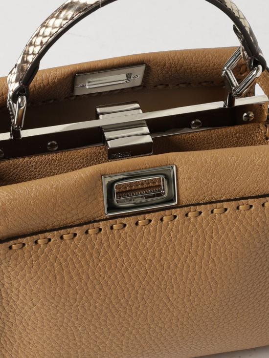 26FW 펜디 미니 피카부 220 핸드 스티칭 탑스티치 헤이즐넛 셀러리아 백 8BN244AYB3 F1X85 Coffee - FENDI