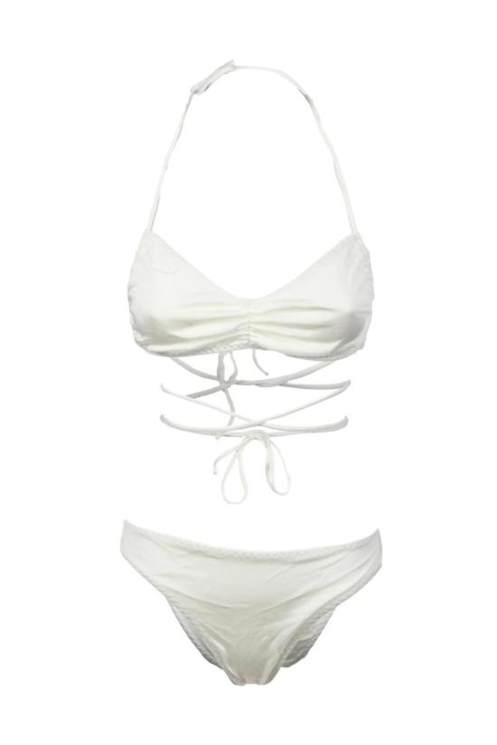  리비아나 콘티 비키니 수영복 유려한 질감의 화이트 비키니, 홀터넥 디자인에 섬세한 스트랩이 특징입니다.