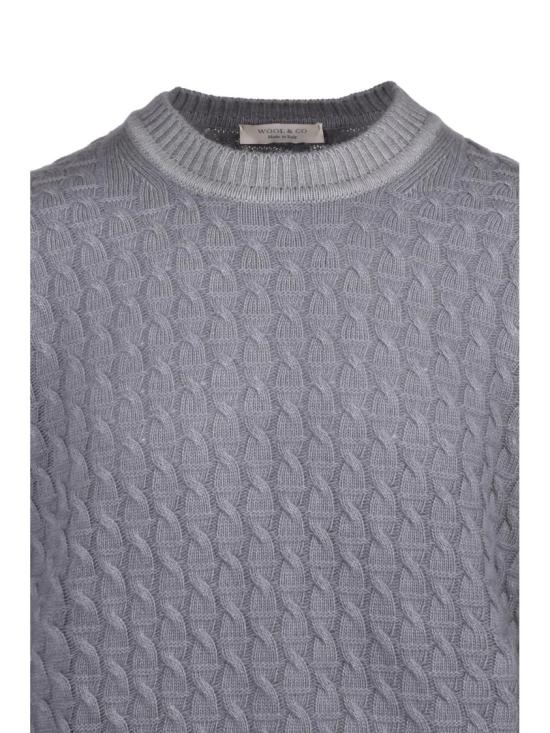 25FW 울앤코 스웨터 톤온톤 자수가 놓인 질감 있는 케이블 니트 크루넥 스웨터 - WOOL & CO