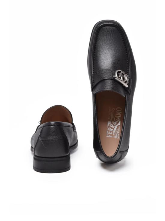 25FW 살바토레 페라가모 로퍼 블랙 레더 리누스 - SALVATORE FERRAGAMO