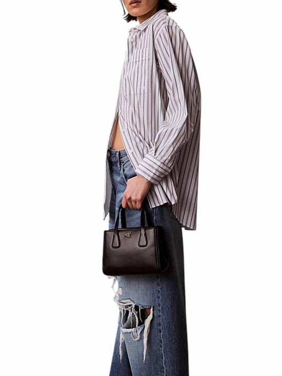 26SS 캘빈클라인 토트백 LV04F3520GUB1 Black - CALVIN KLEIN