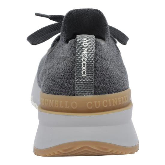 26FW 브루넬로 쿠치넬리 코튼 니트 세미 폴리쉬드 카프스킨 러너 MZUPMBO252 CAQ26 Grey - BRUNELLO CUCINELLI
