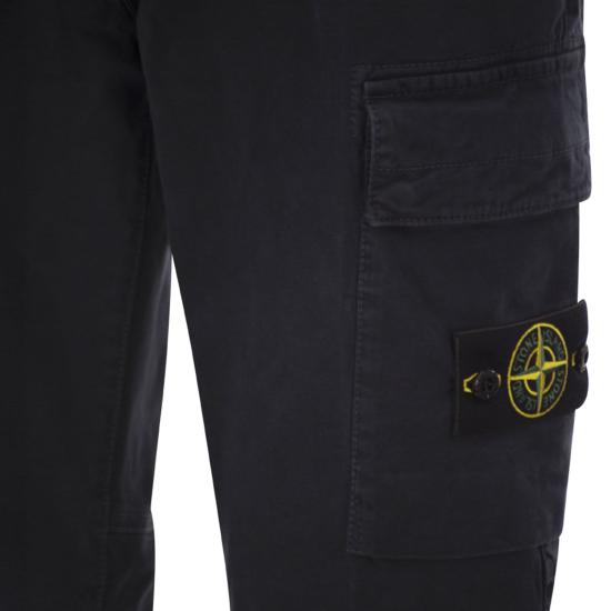 26SS 스톤 아일랜드 와펜 패치 테이퍼드 팬츠 L2S153100033 NAVY - STONE ISLAND