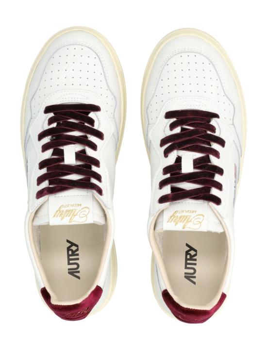 26FW 오트리 메달리스트 로우 레더 스니커즈 AULWVZ01WF White - AUTRY