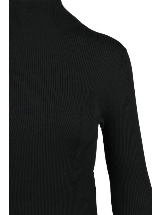 25FW 끌로에 터틀넥 하이넥과 벨 슬리브가 특징인 골지 니트 스웨터 - CHLOE