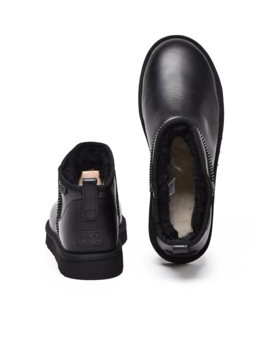 25FW 어그 부츠 블랙 가죽 플러시 미니 - UGG