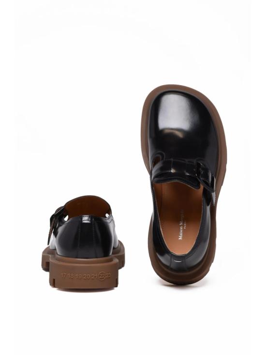25FW 마르지엘라 로퍼 버클 여밈과 내구성 좋은 밑창을 갖춘 아이비 가죽 신발 - MAISON MARGIELA