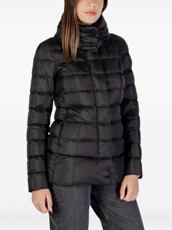 26FW 페트레이 플래그스태프 MQN 03 하이칼라 숏 다운 재킷 PED545501181967NER BLACK