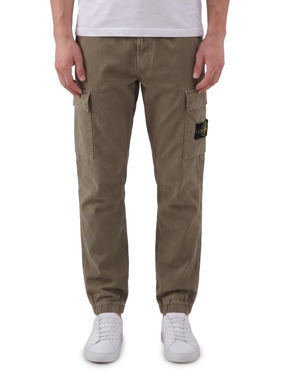 26FW 스톤 아일랜드 와펜 패치 테이퍼드 팬츠 L2S153100033S00L1V015G ARMY GREEN