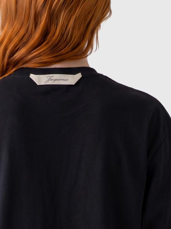 26FW 자크뮈스 Ventadou 티셔츠 TSW00588AJ00254 990 BLACK - JACQUEMUS
