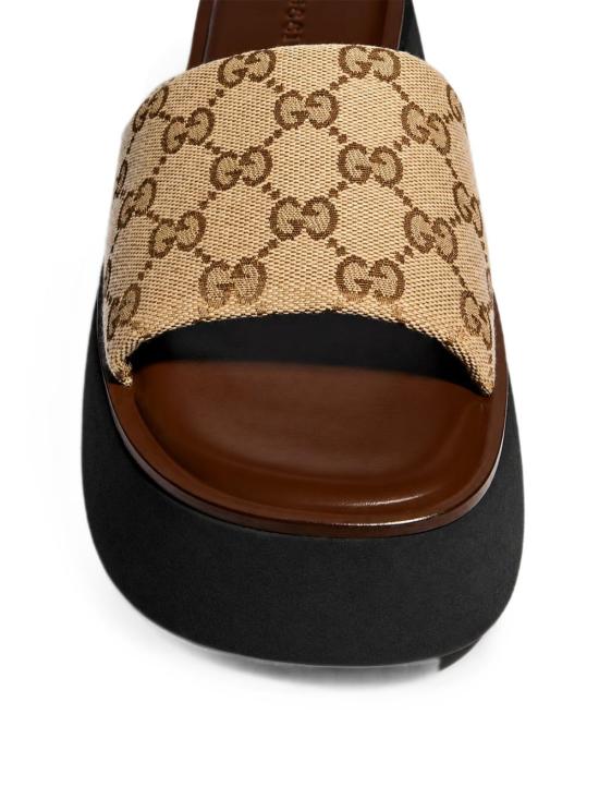 26FW 구찌 플랫폼 슬라이드 샌들 플랫폼 슬라이드 샌들 A0034R FAFUW9611 - GUCCI