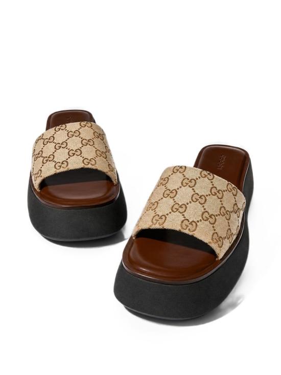 26FW 구찌 플랫폼 슬라이드 샌들 플랫폼 슬라이드 샌들 A0034R FAFUW9611 - GUCCI