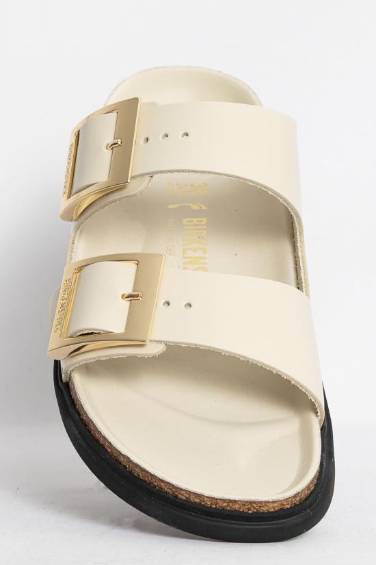 26SS 버켄스탁 애리조나 드롭렛 버클 1031809 SHINE ECRU Beige - BIRKENSTOCK
