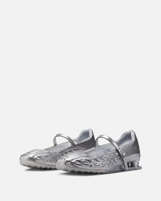 나이키 스니커즈 쇼크 Z 칼리스트라  메탈릭 실버 - NIKE