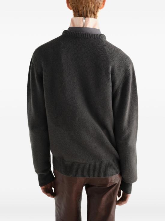 26FW 르메르 캐시미어 브이넥 스웨터 PO0044 LK1062502 BLACK - LEMAIRE