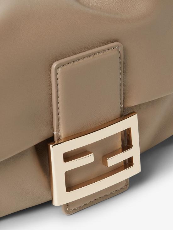 26FW 펜디 바게트 소프트 스몰 백 8BR855B1ZK F0QD3 GRIGIO - FENDI