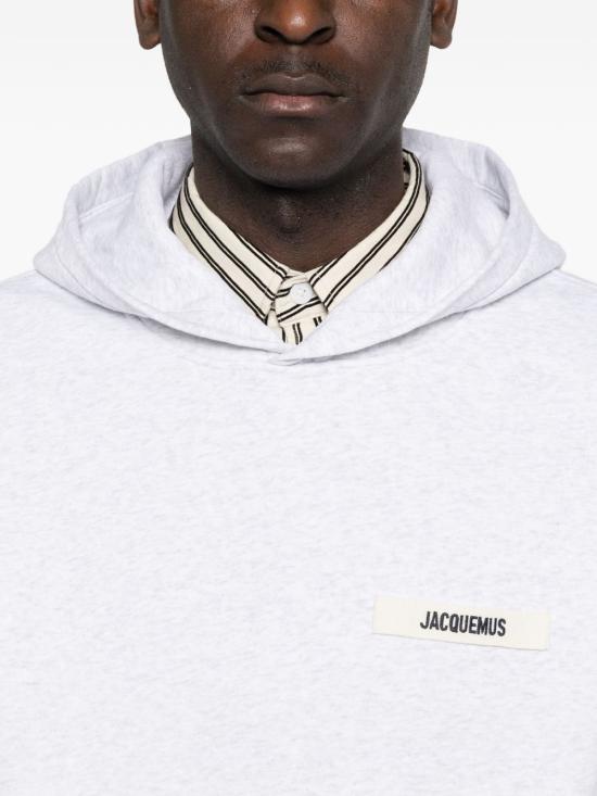 26FW 자크뮈스 그로그랭 후드 티셔츠 HOM00247AJ00126 950 GREY - JACQUEMUS